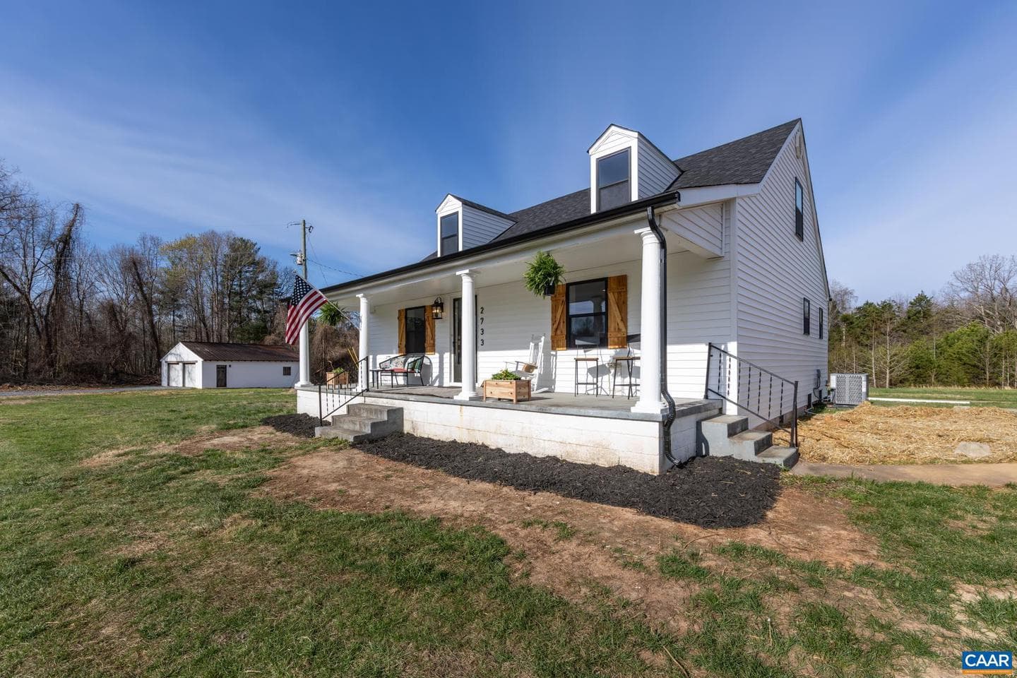 2733 Cedar Lane Rd photo 4