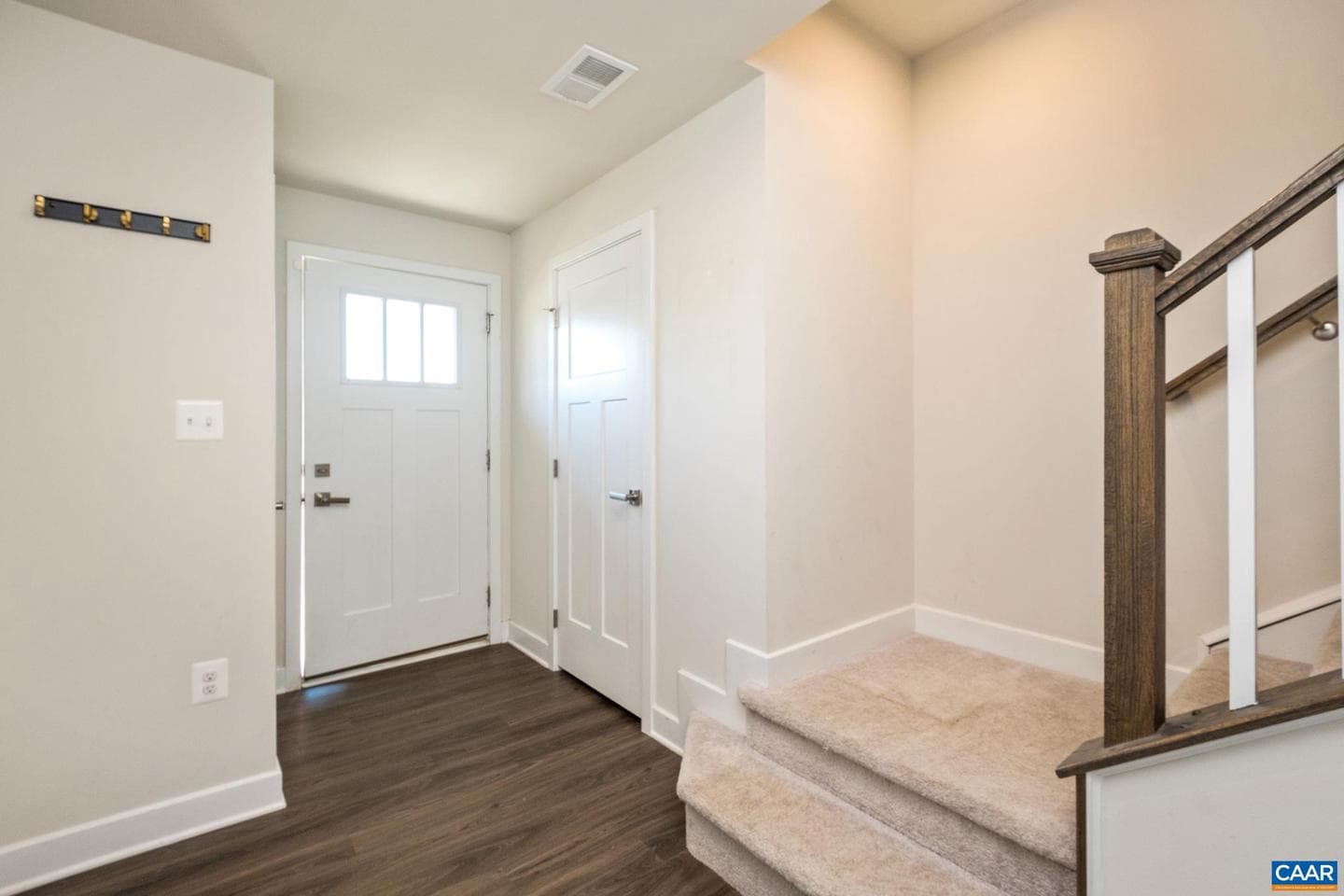 3721 Sedgewick Ln photo 3