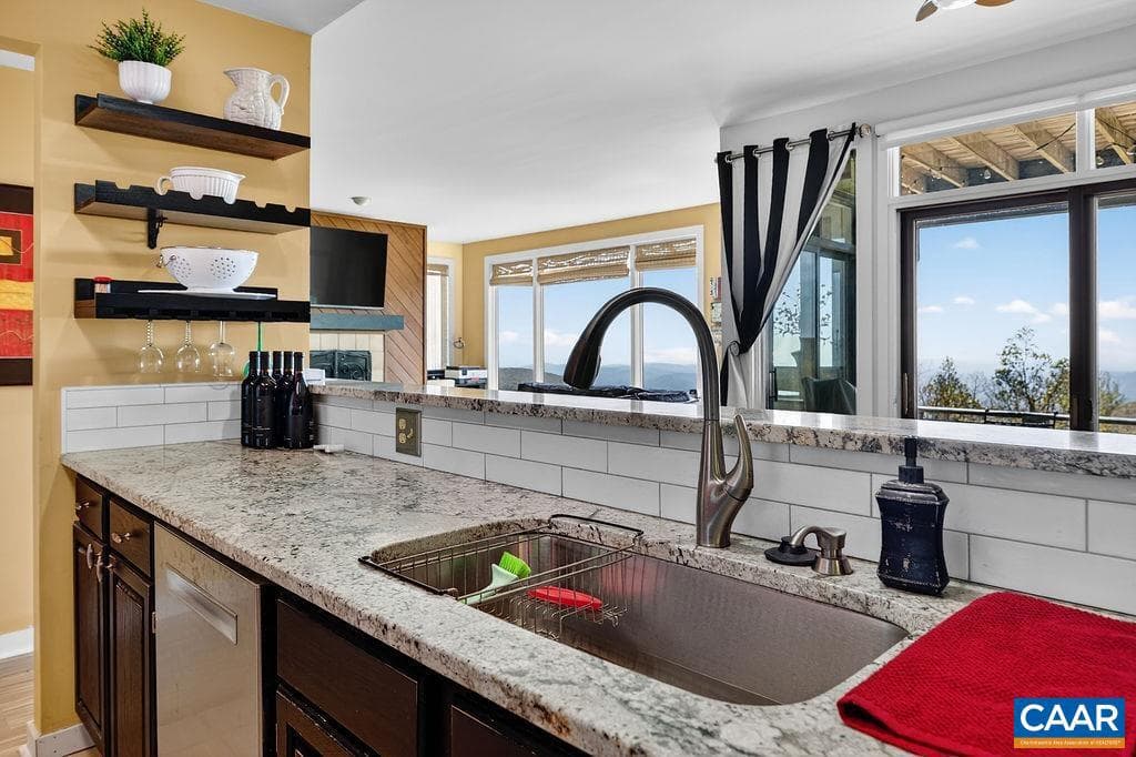 1707 High Ridge Condos photo 14
