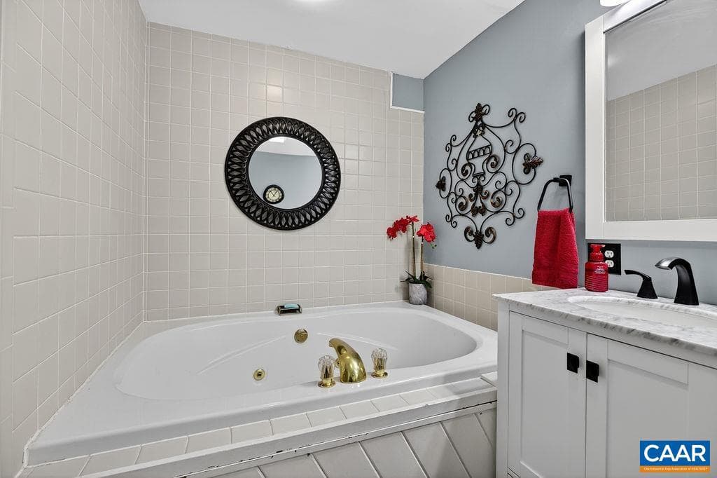 1707 High Ridge Condos photo 23