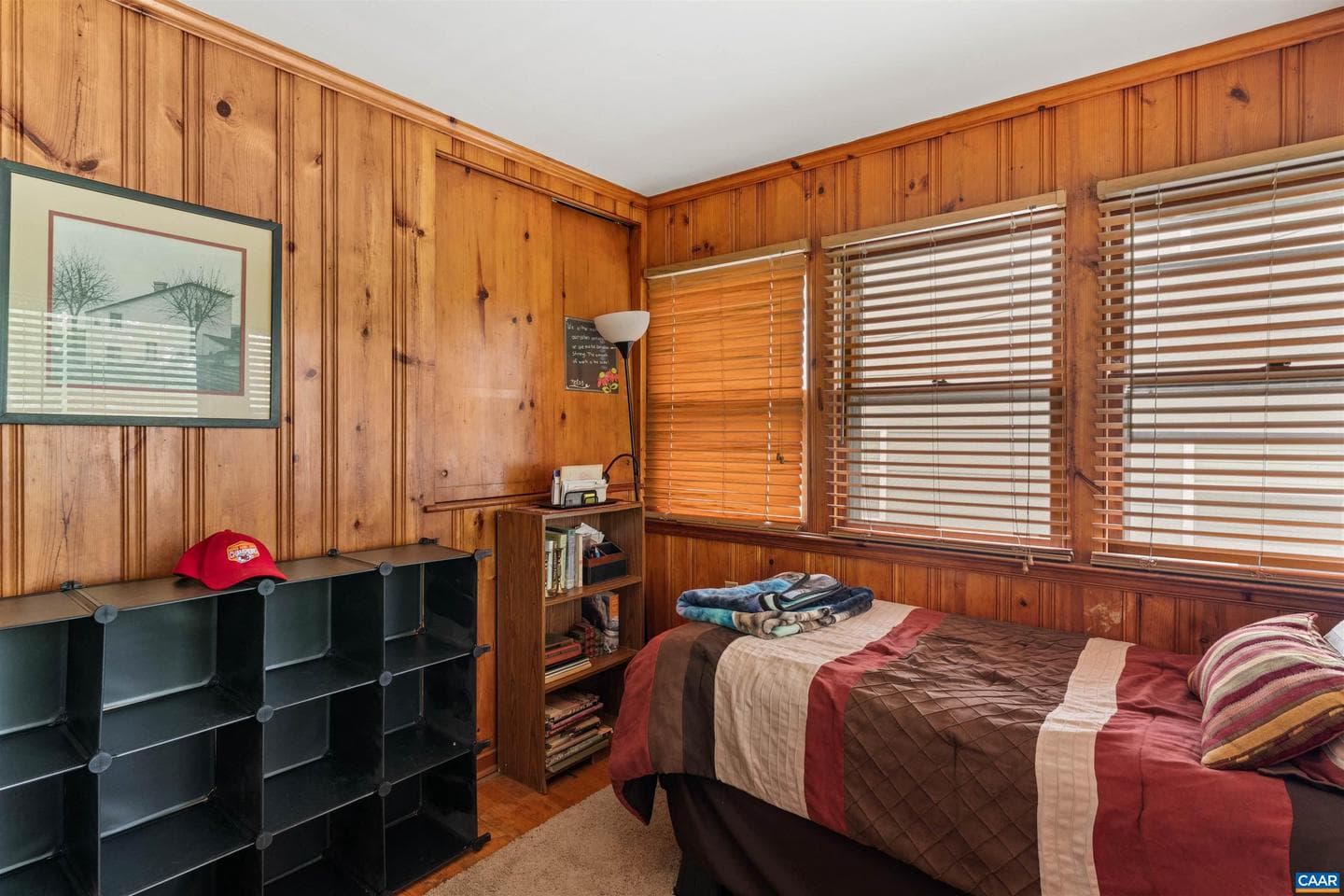 908 Rockland Ave photo 22