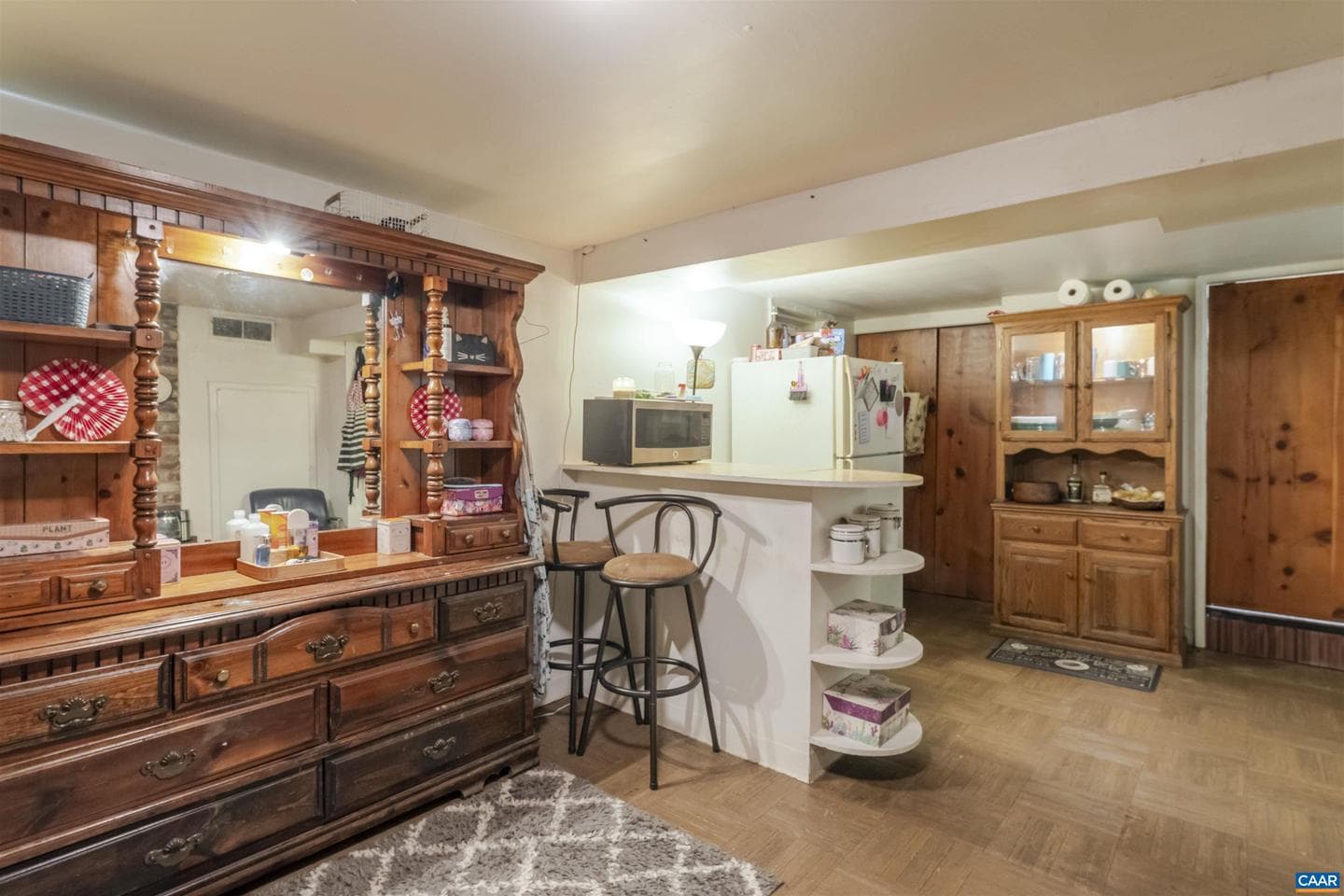 908 Rockland Ave photo 27