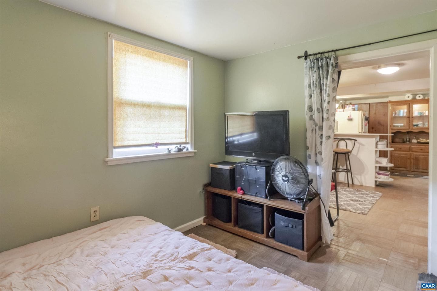 908 Rockland Ave photo 31