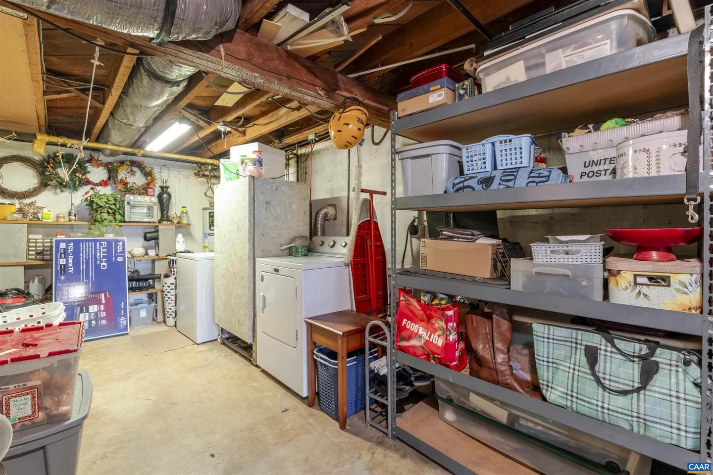 908 Rockland Ave photo 33