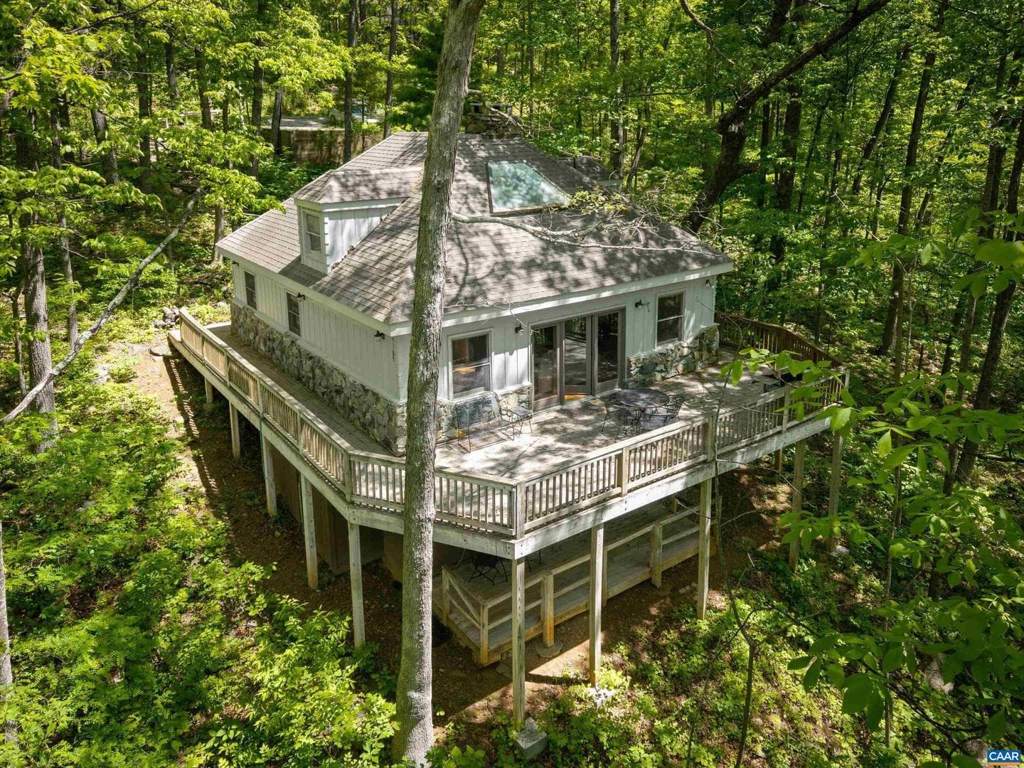 145 Firtree Dr photo 3