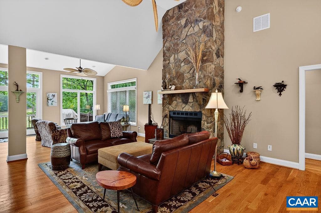 267 Cedar Glen Close photo 14