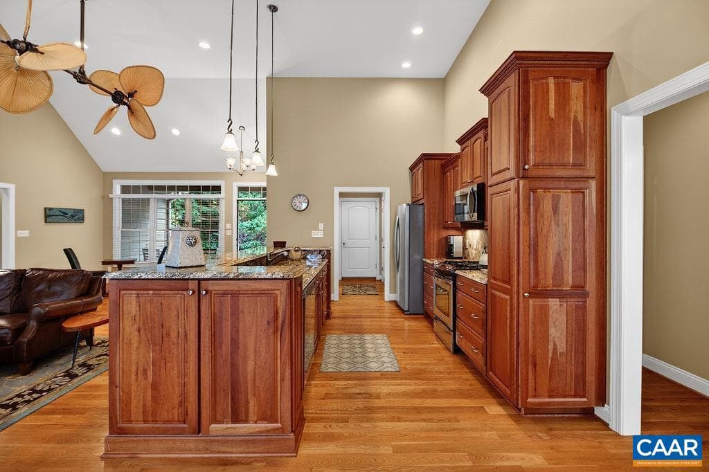 267 Cedar Glen Close photo 26