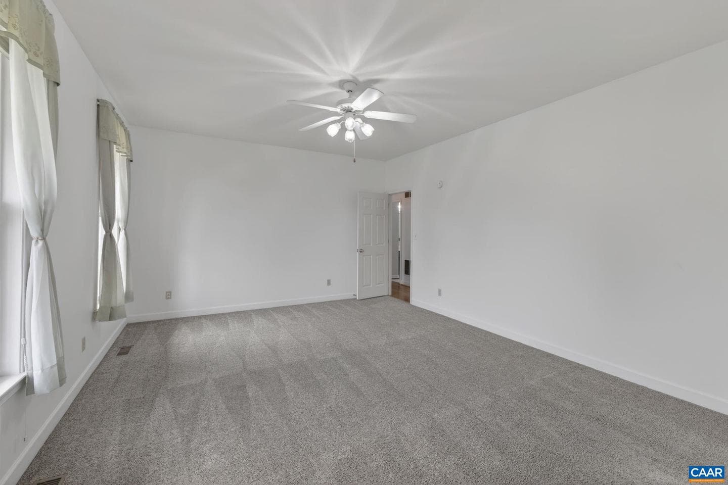1760 Meadowview Ln photo 22
