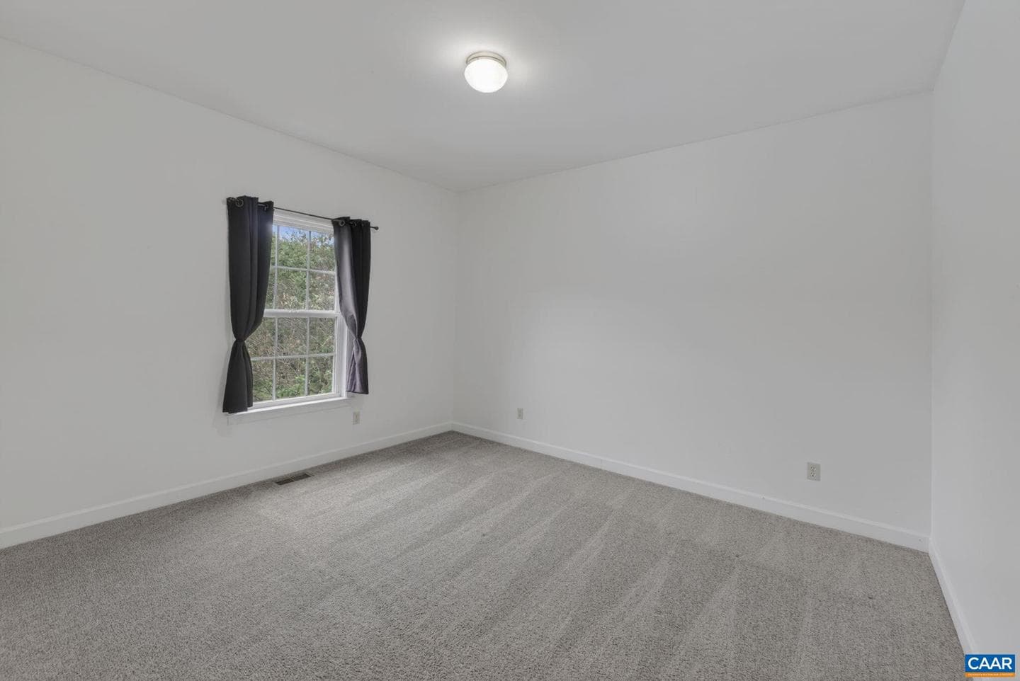 1760 Meadowview Ln photo 29