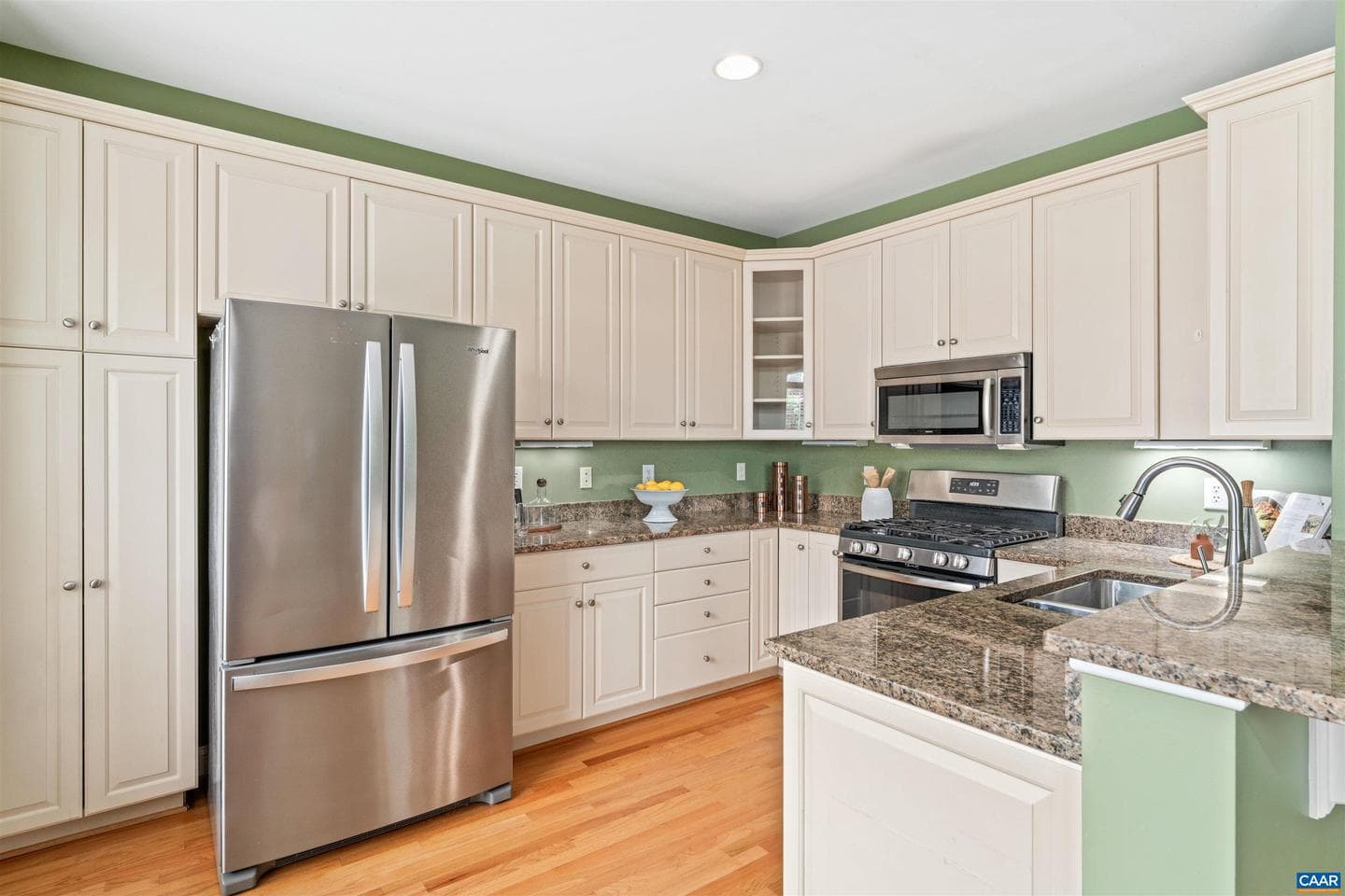 1039 Glenwood Station Ln photo 10