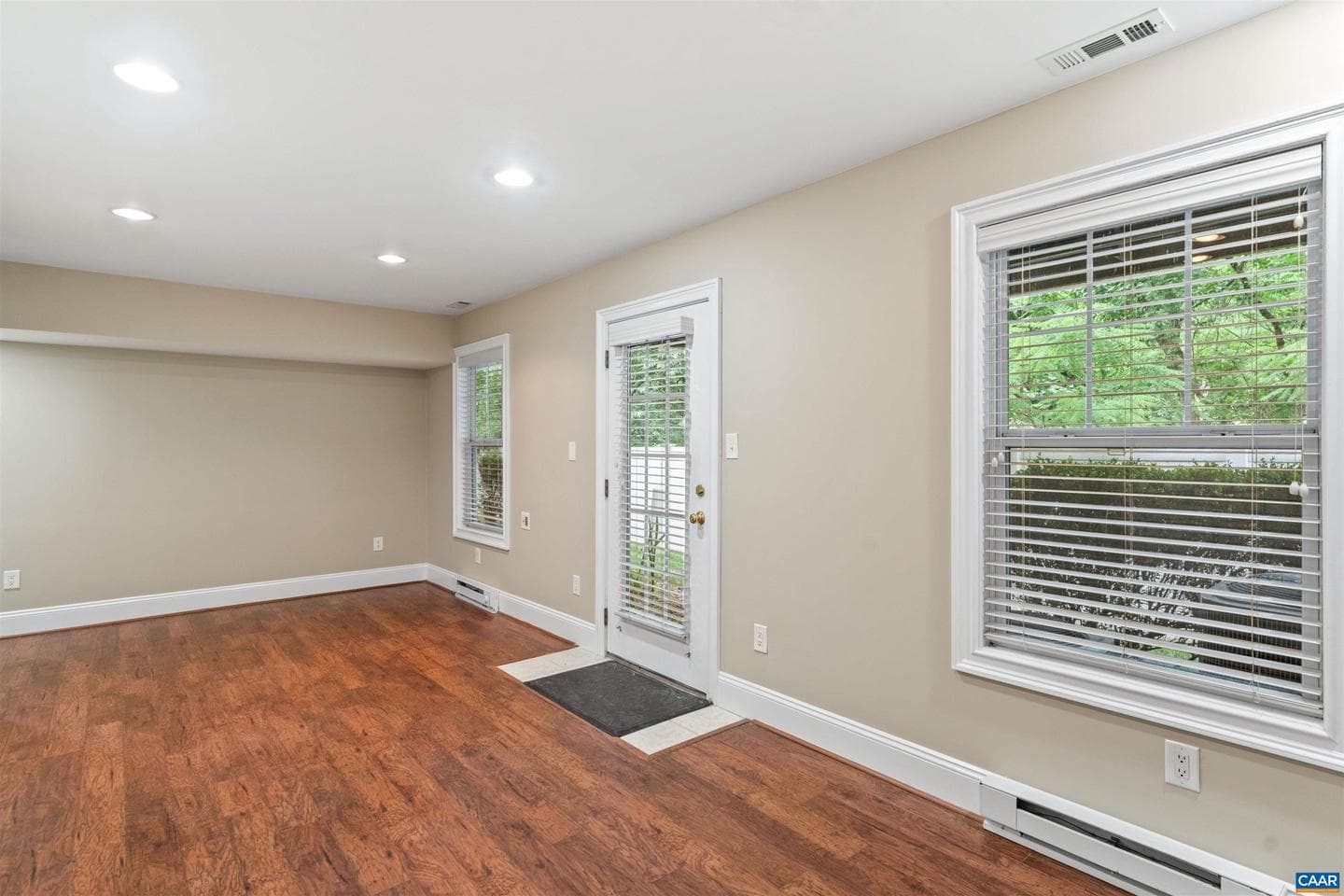 1039 Glenwood Station Ln photo 35