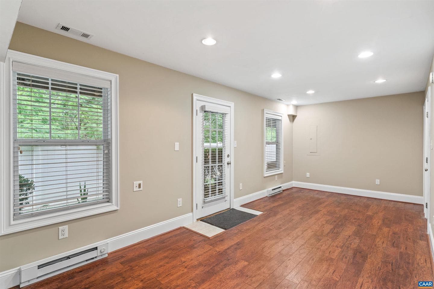 1039 Glenwood Station Ln photo 37