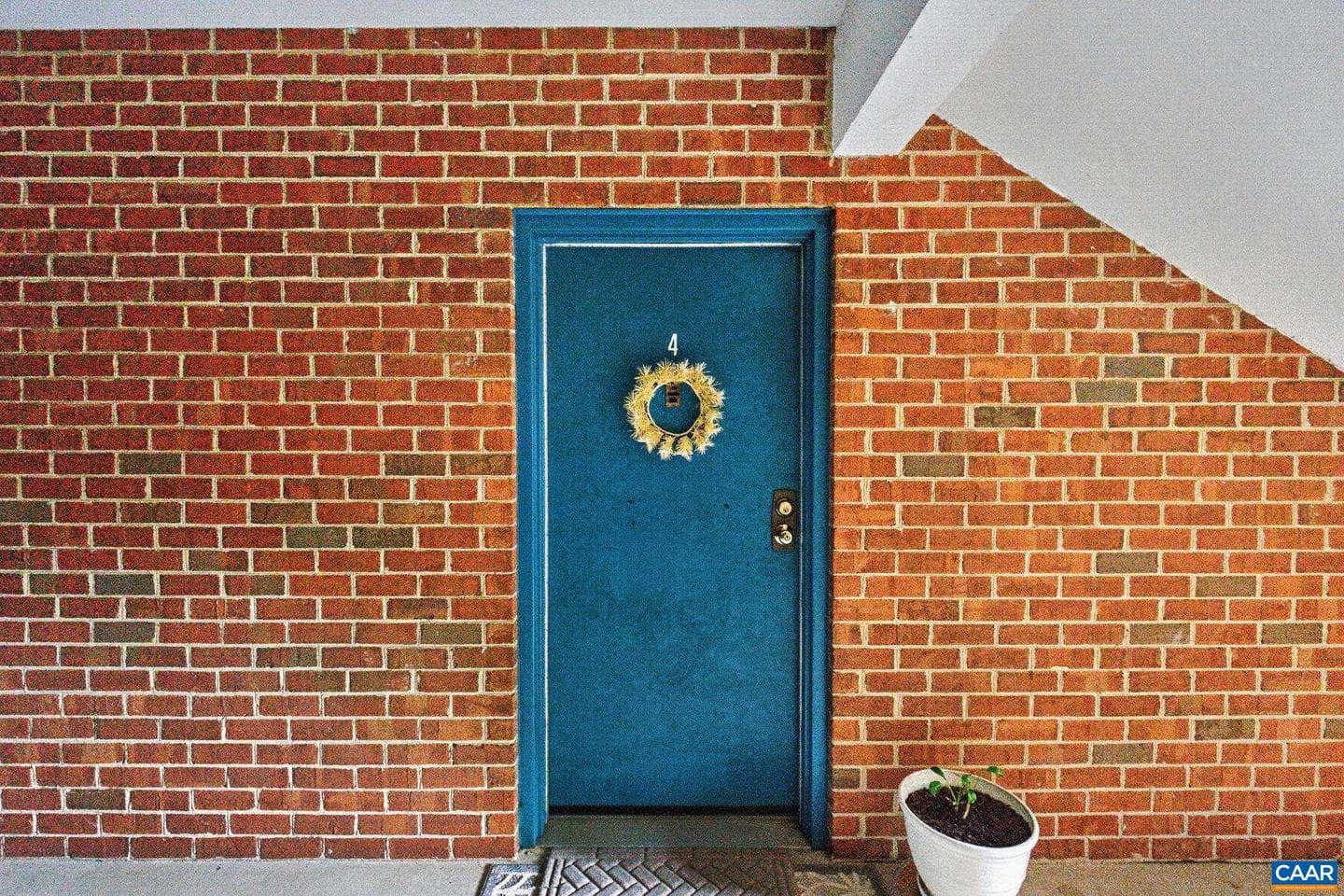 114 Turtle Creek Rd #4 photo 3