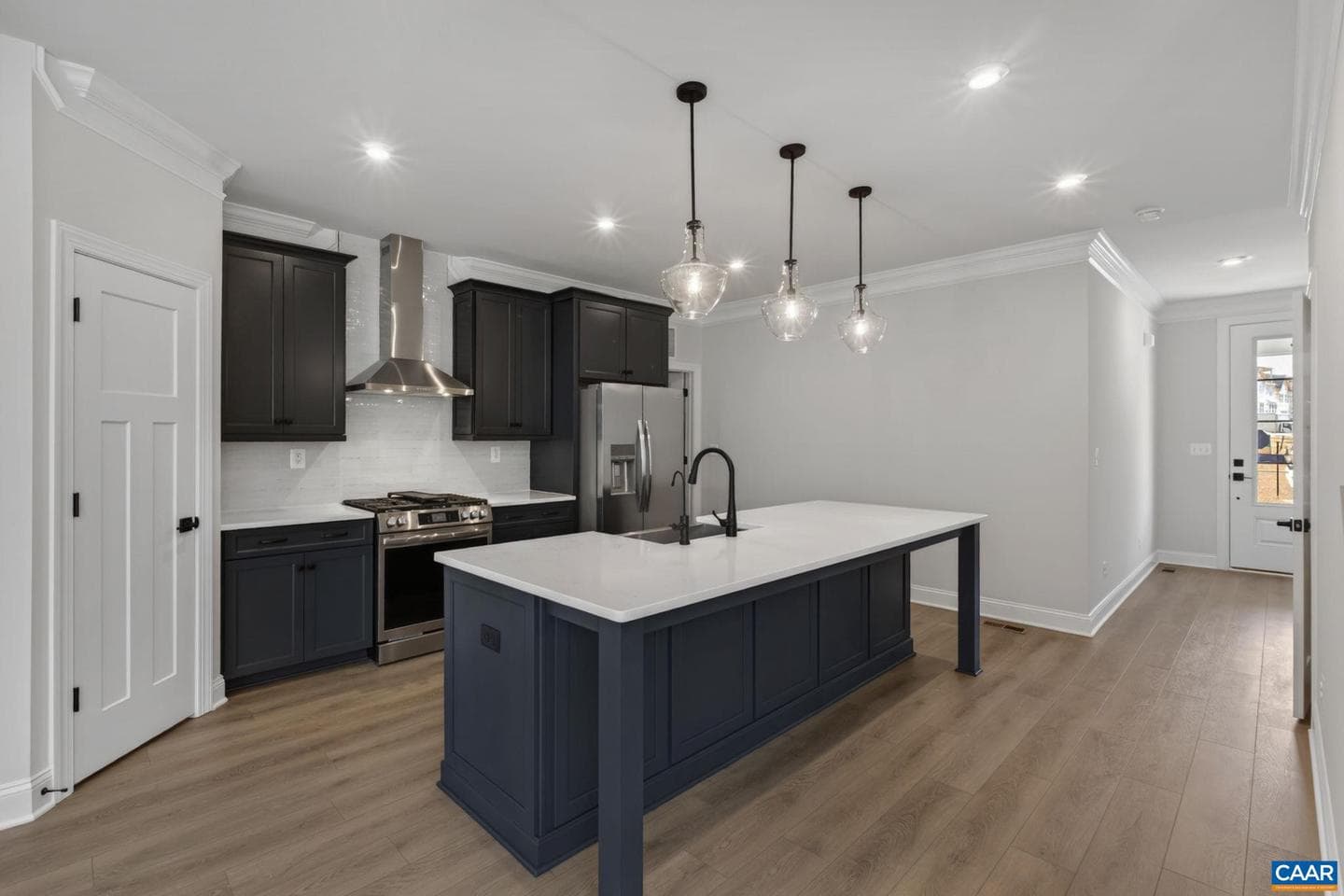 1382 Marcella St photo 13