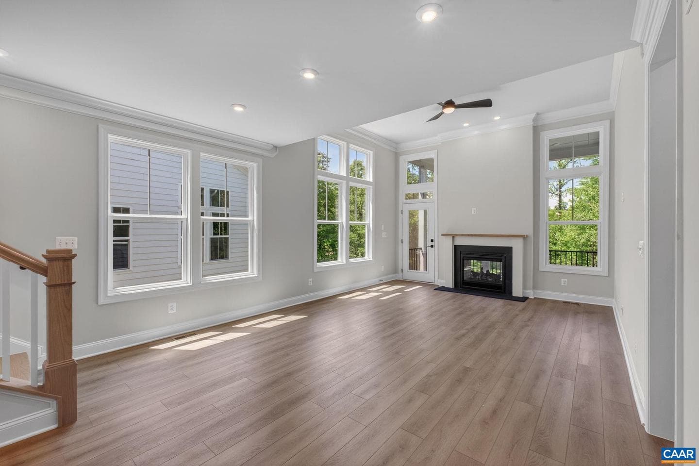 1382 Marcella St photo 17
