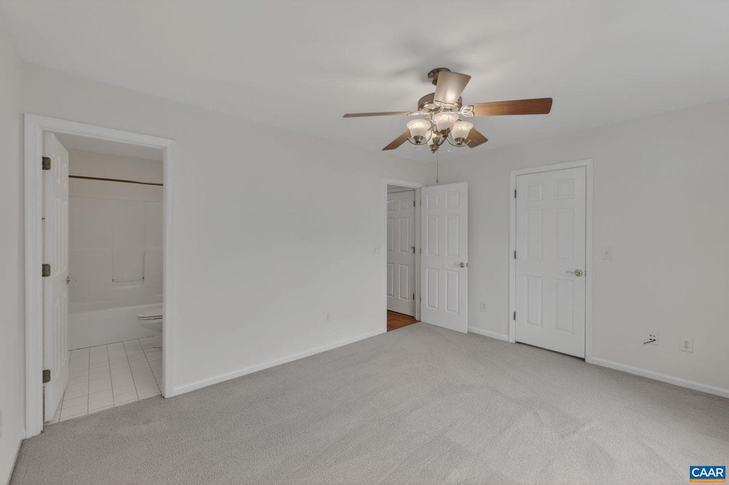 115 Old Fifth Cir photo 19