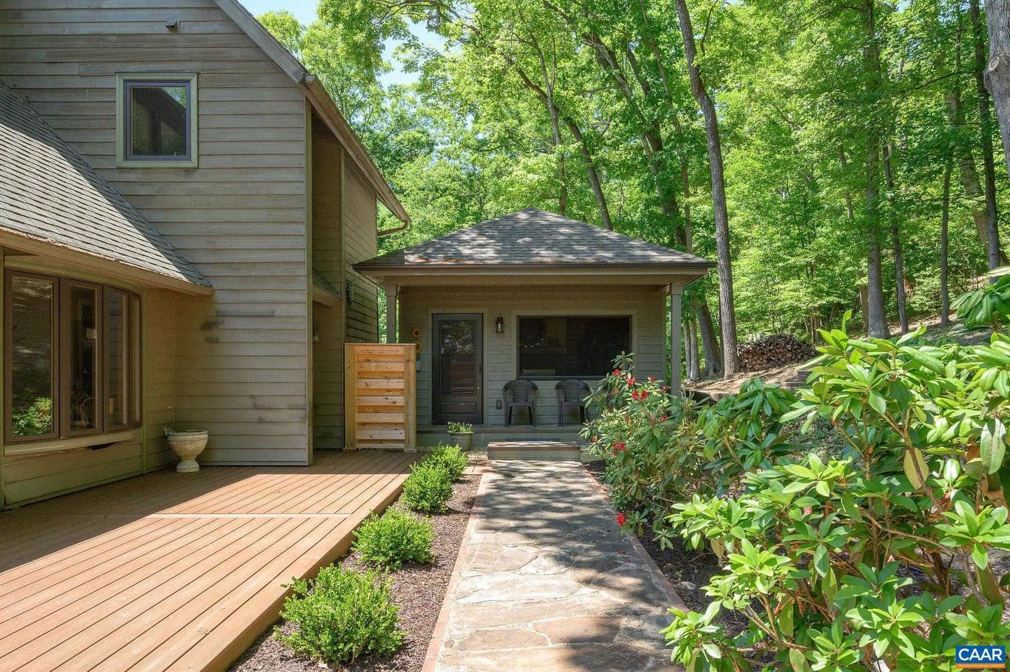 394 Pasturegate Ln photo 4