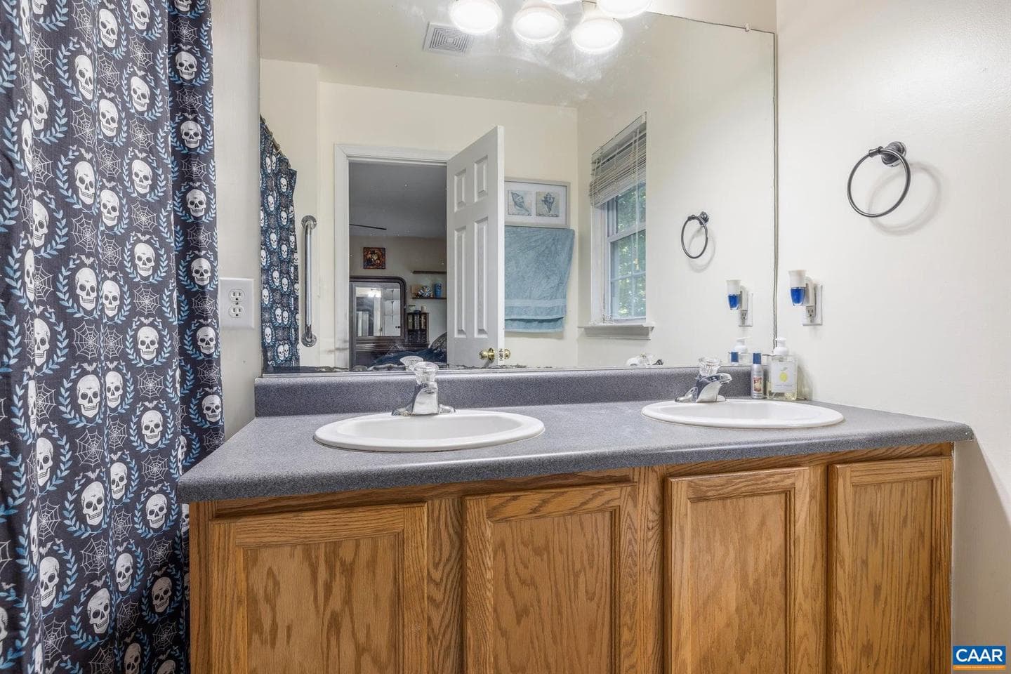 9 Morewood Pl photo 20
