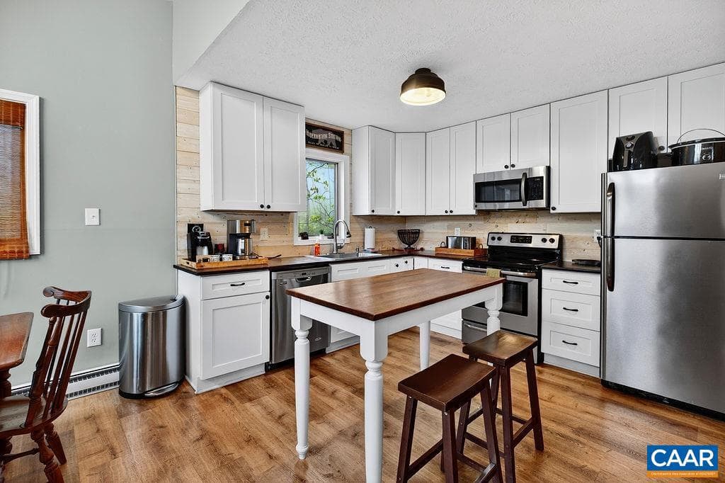 138 Oak Ln photo 16