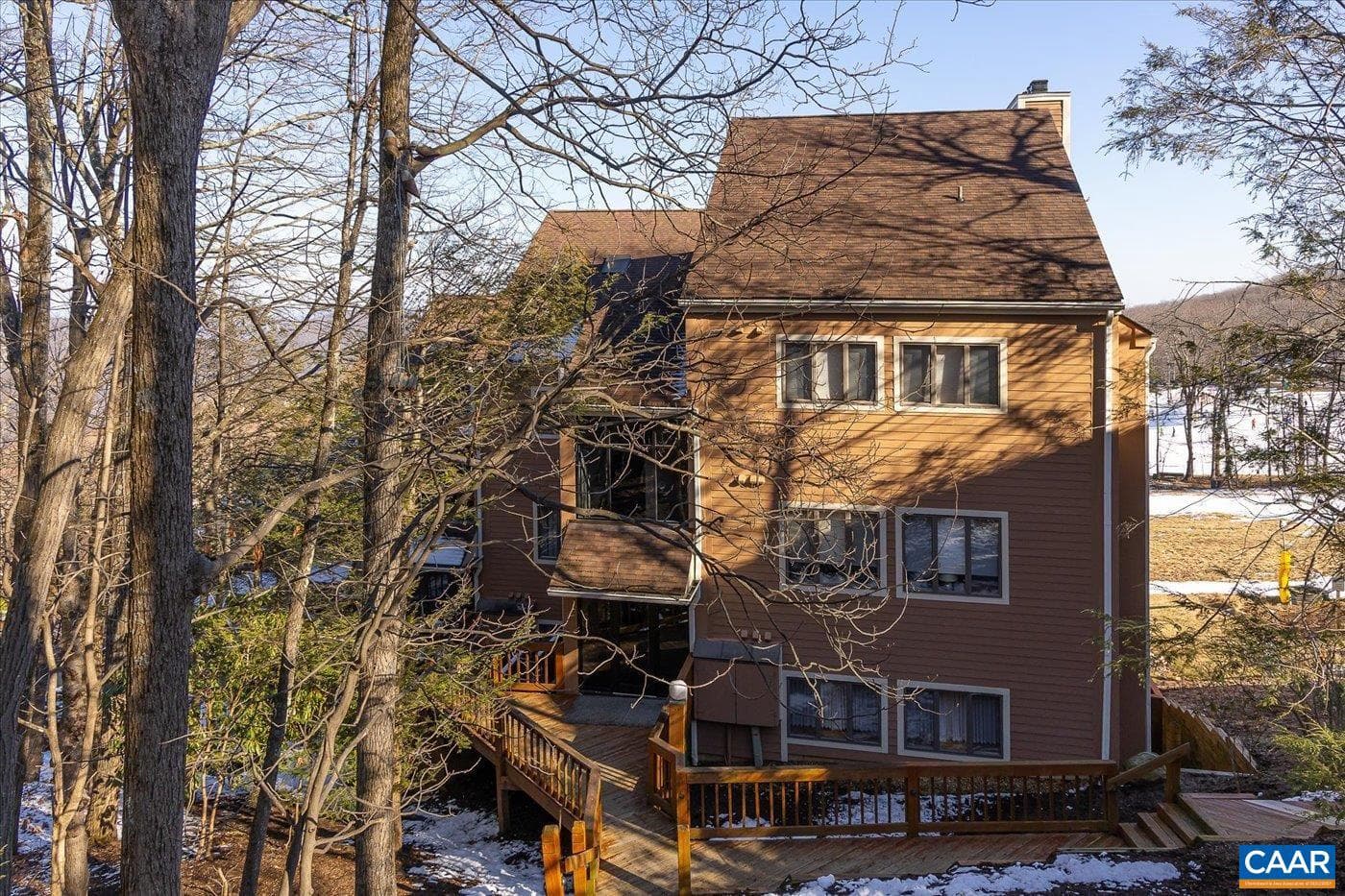905 Diamond Hill Condos photo 30