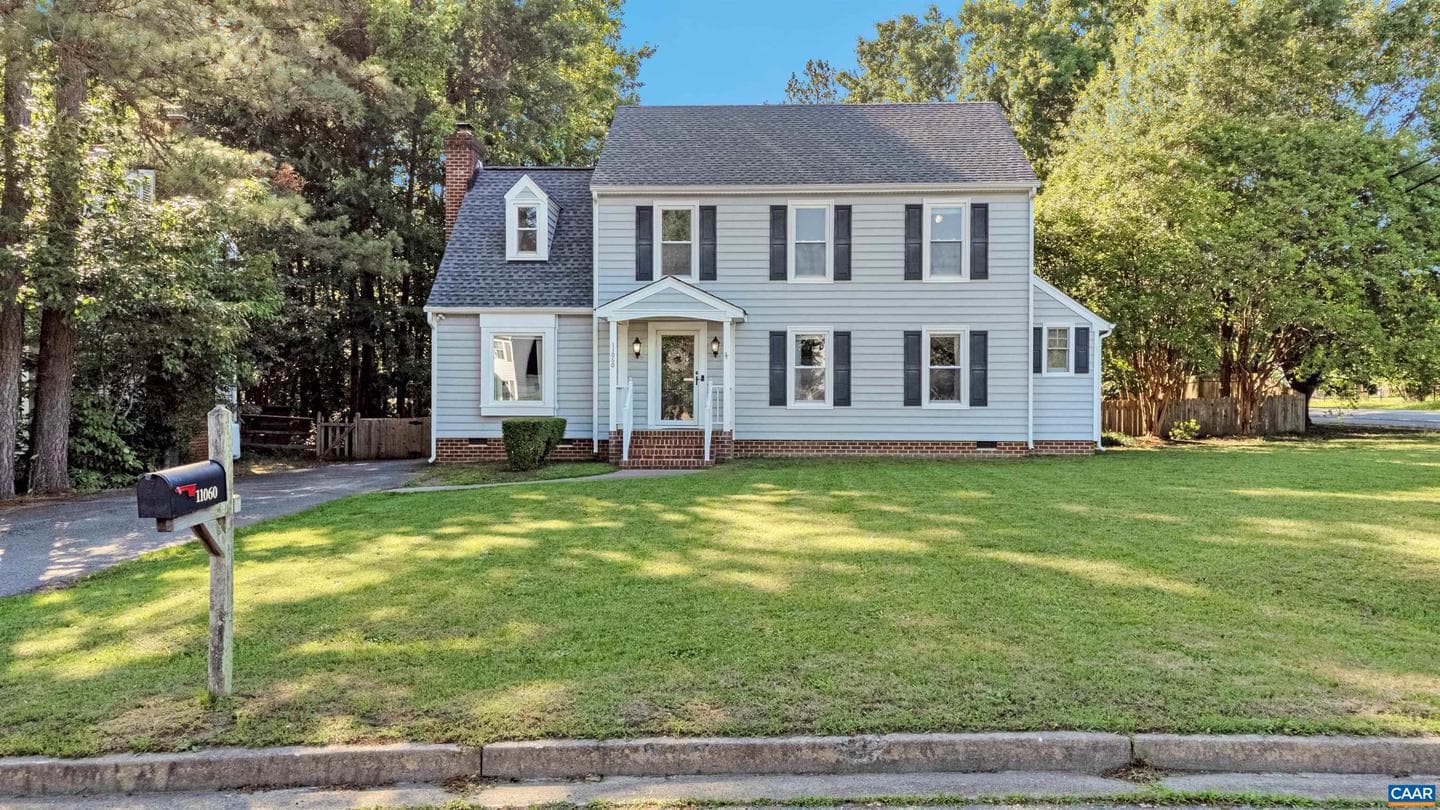11060 Forest Trace Way photo 2