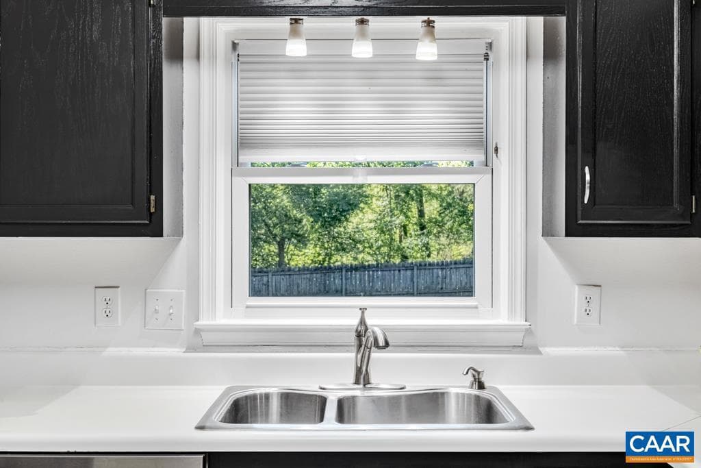 11060 Forest Trace Way photo 7