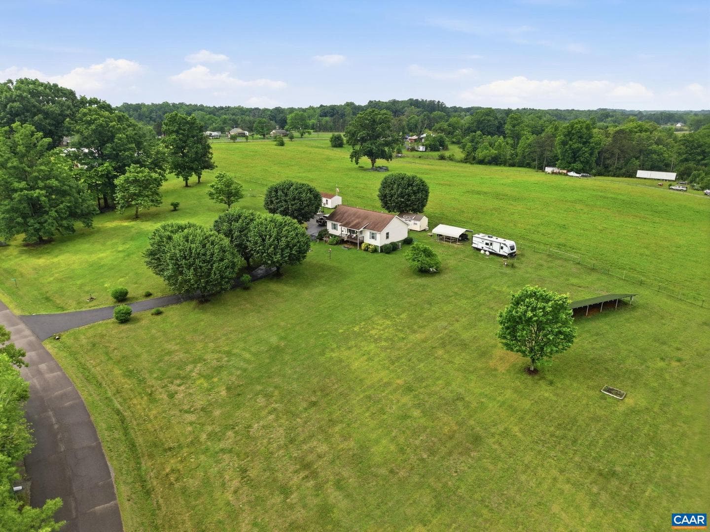 9402 Cedar Hollow Rd photo 7