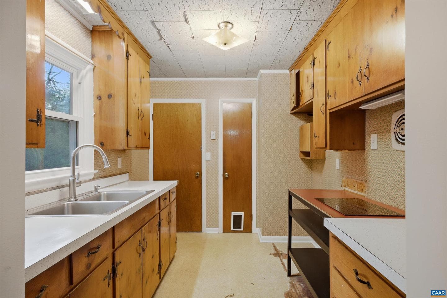 2238 Banbury St photo 10