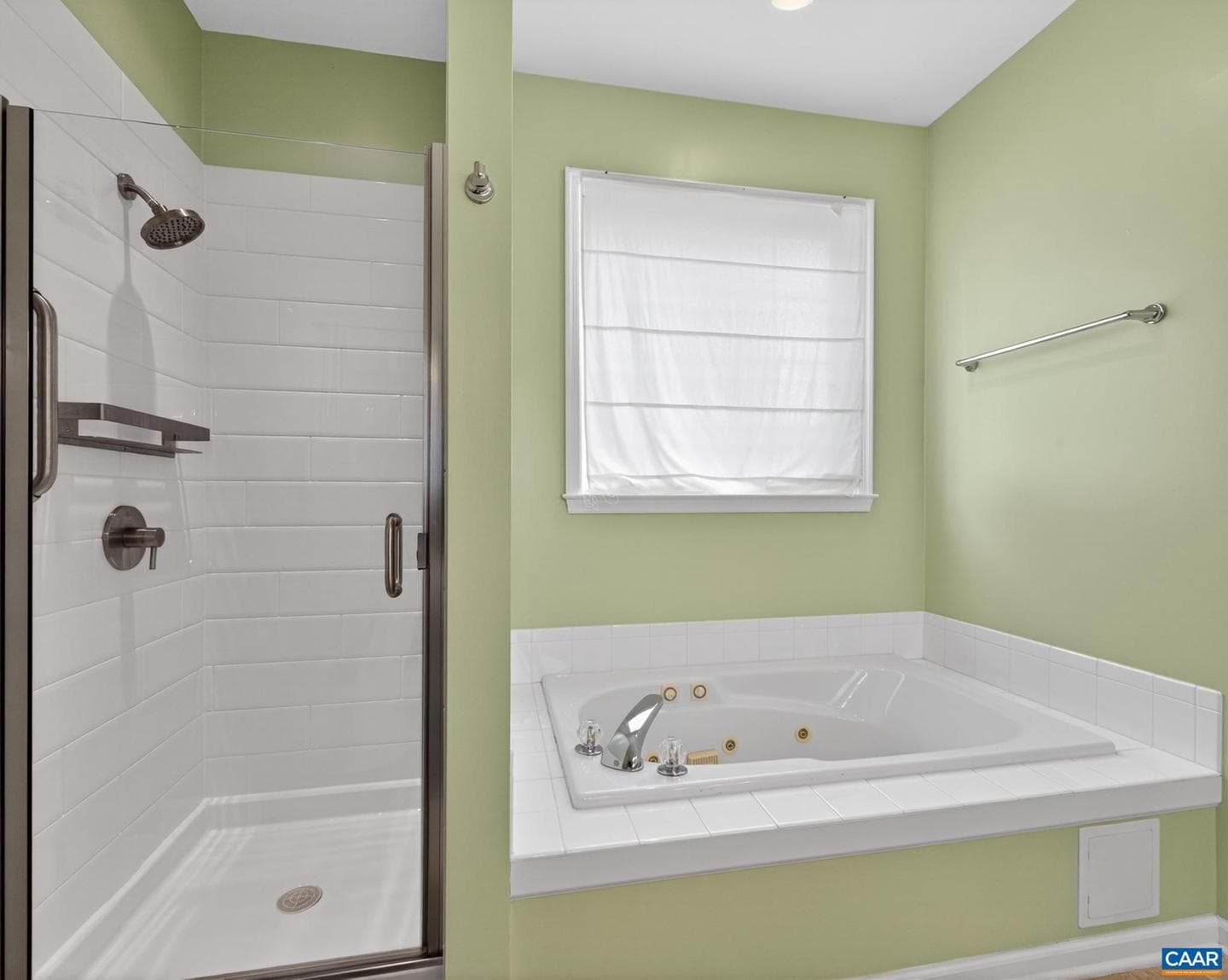 360 Bayberry Way photo 8