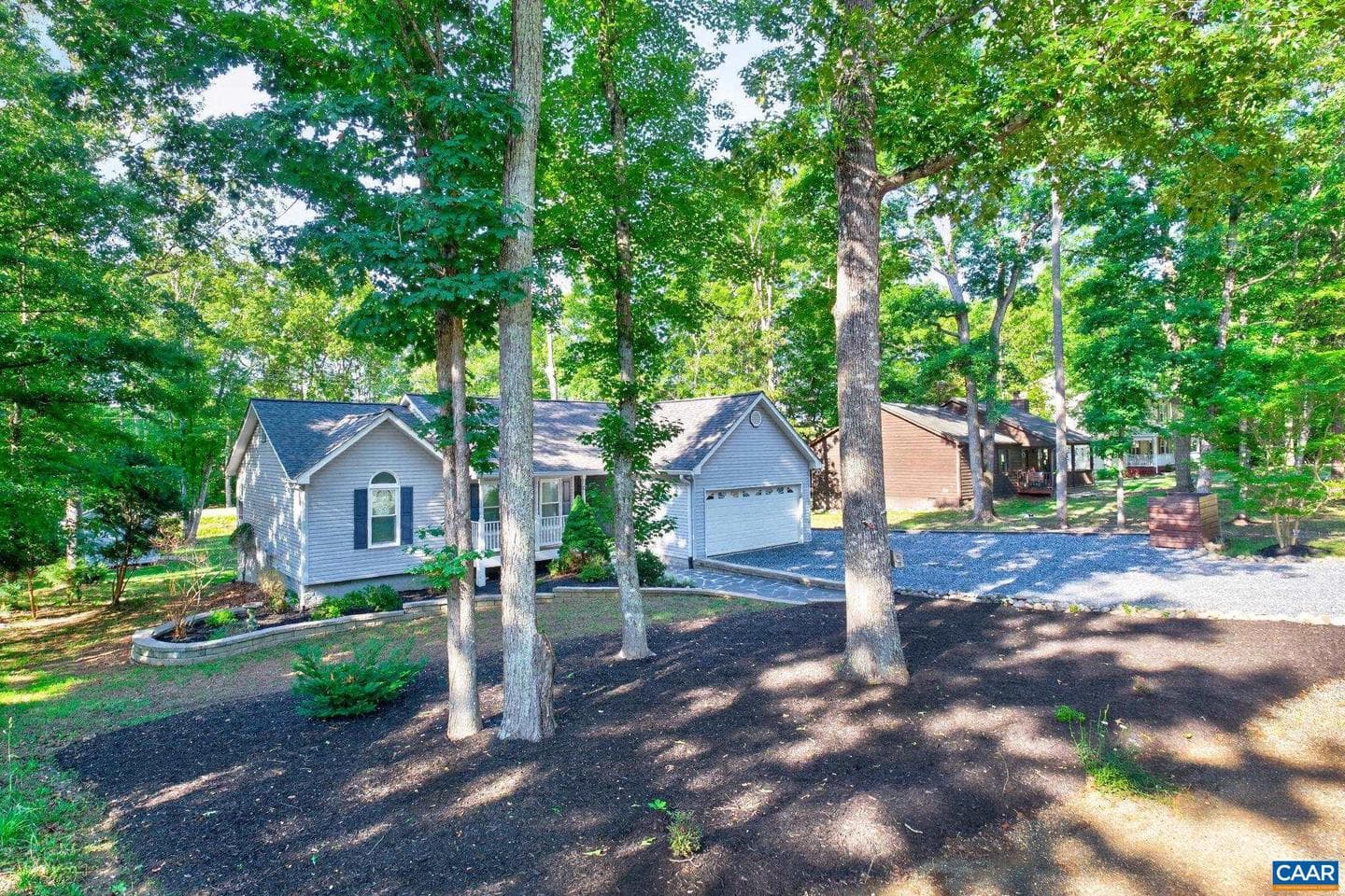 137 Jefferson Dr, Palmyra