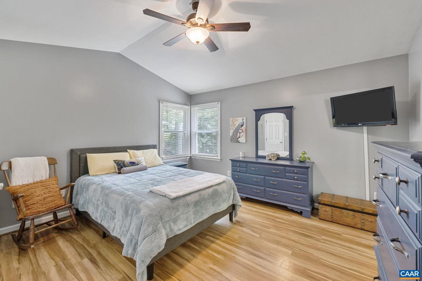 137 Jefferson Dr photo 5