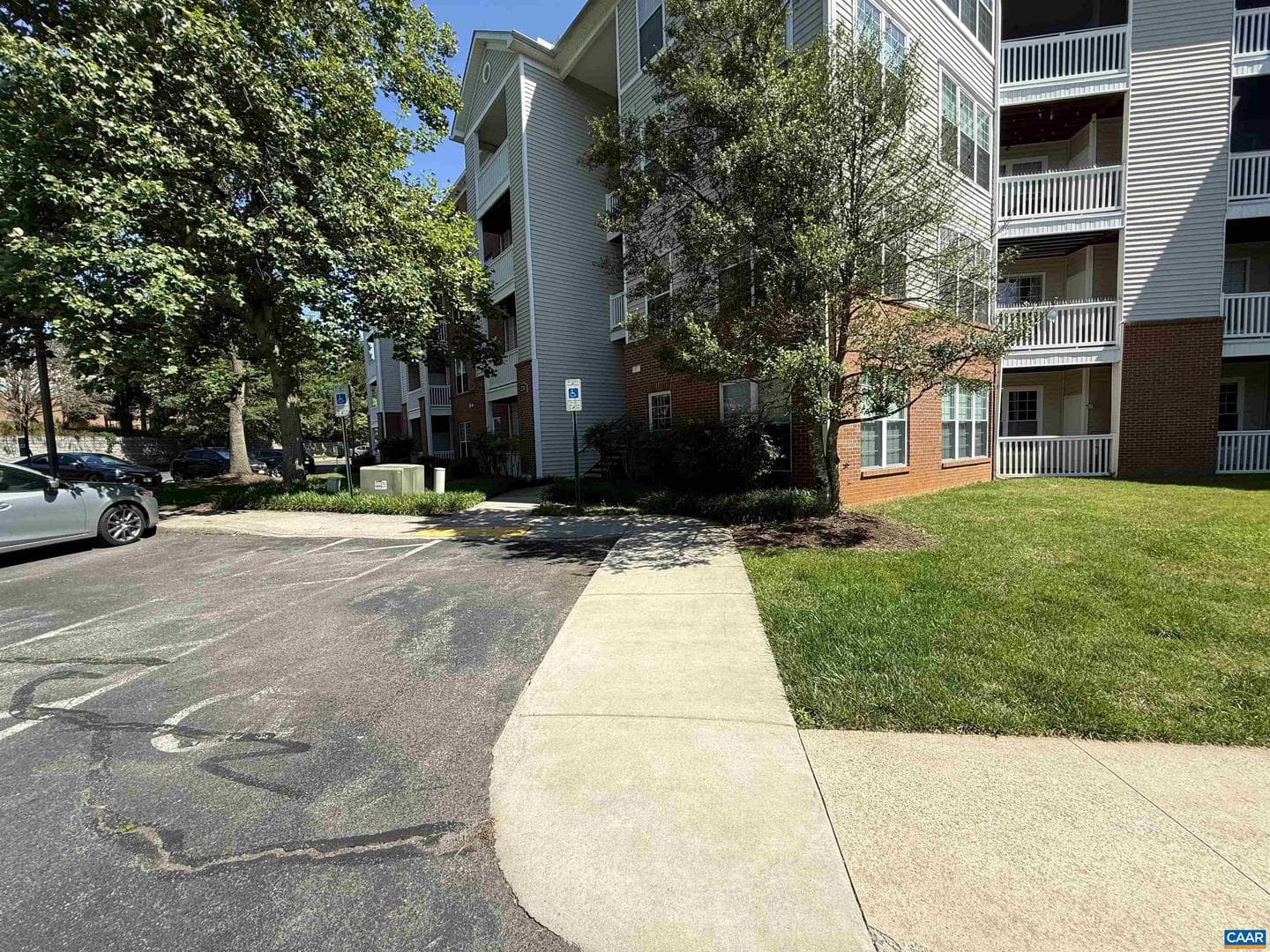 270 Riverbend Dr #1f photo 16