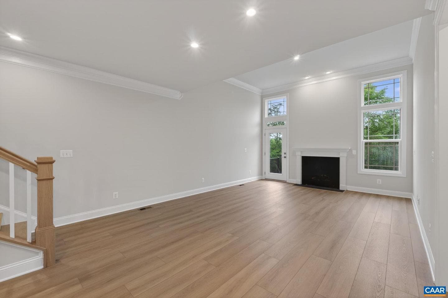 1380 Marcella St photo 17