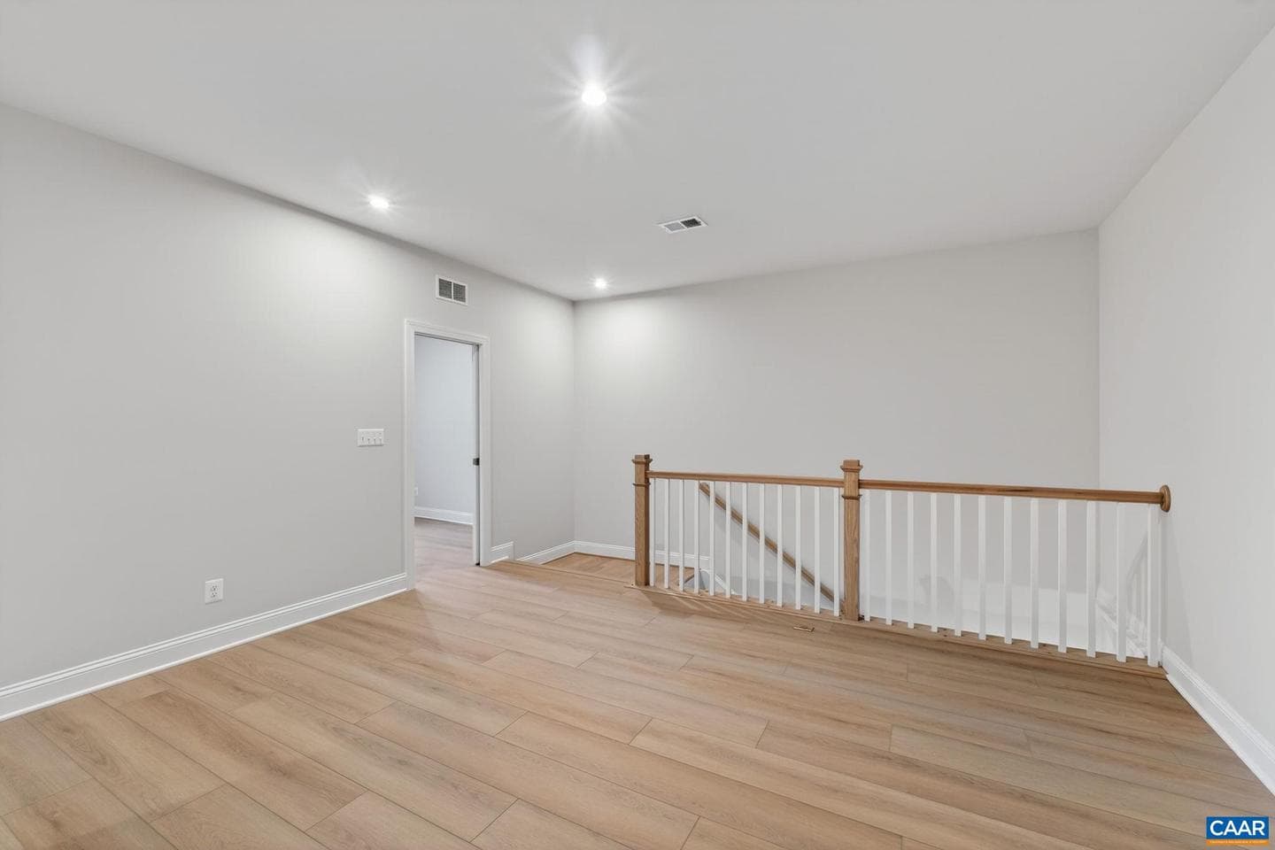 1380 Marcella St photo 28