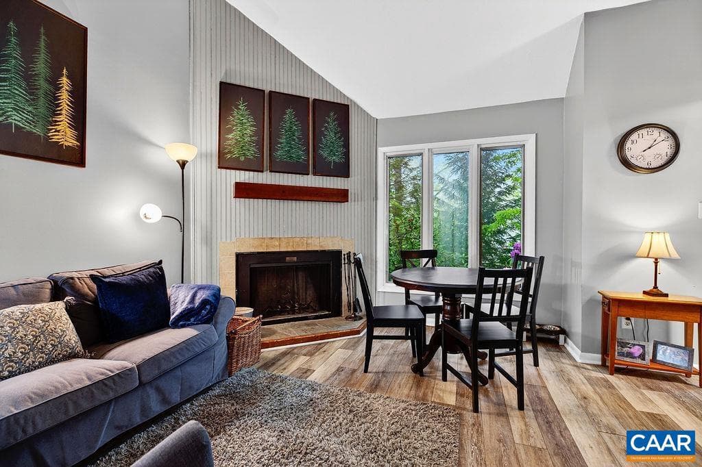 473 Three Ridges Condos photo 4