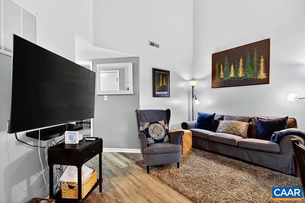 473 Three Ridges Condos photo 5