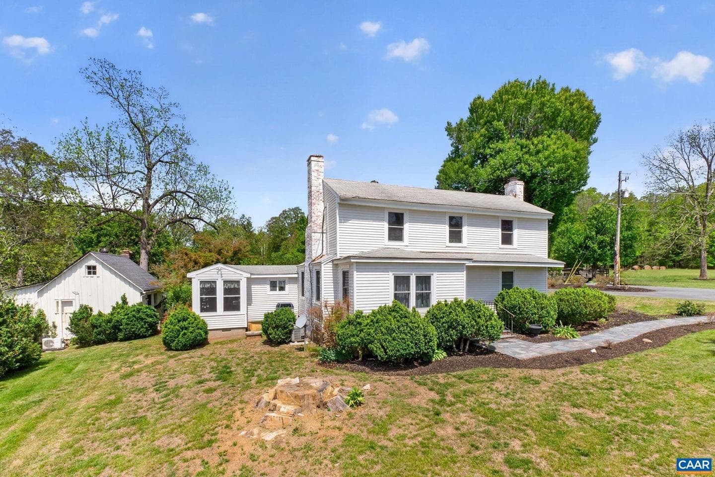 28 Ridgeway Farm Ct photo 3