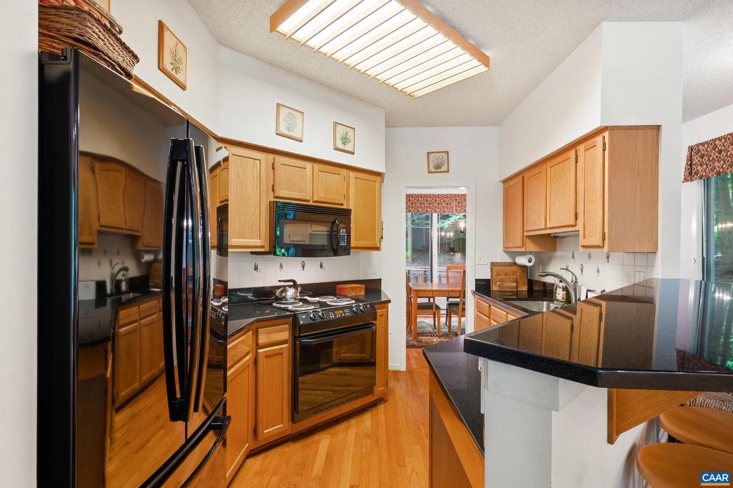 4 Trillium Ln photo 13