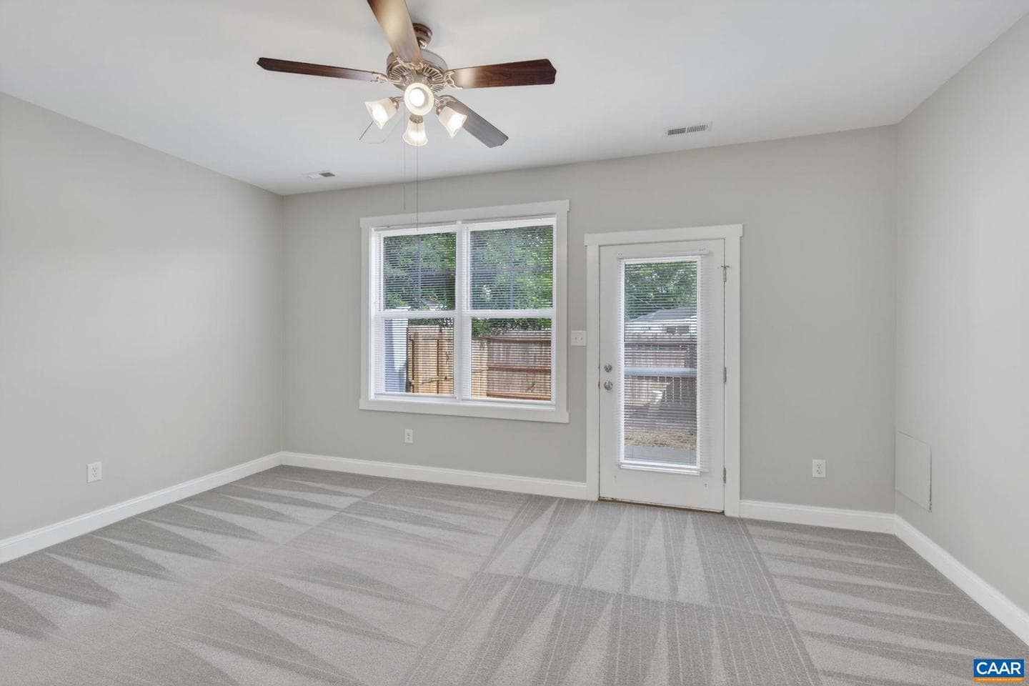 334 Marquette Ct photo 20