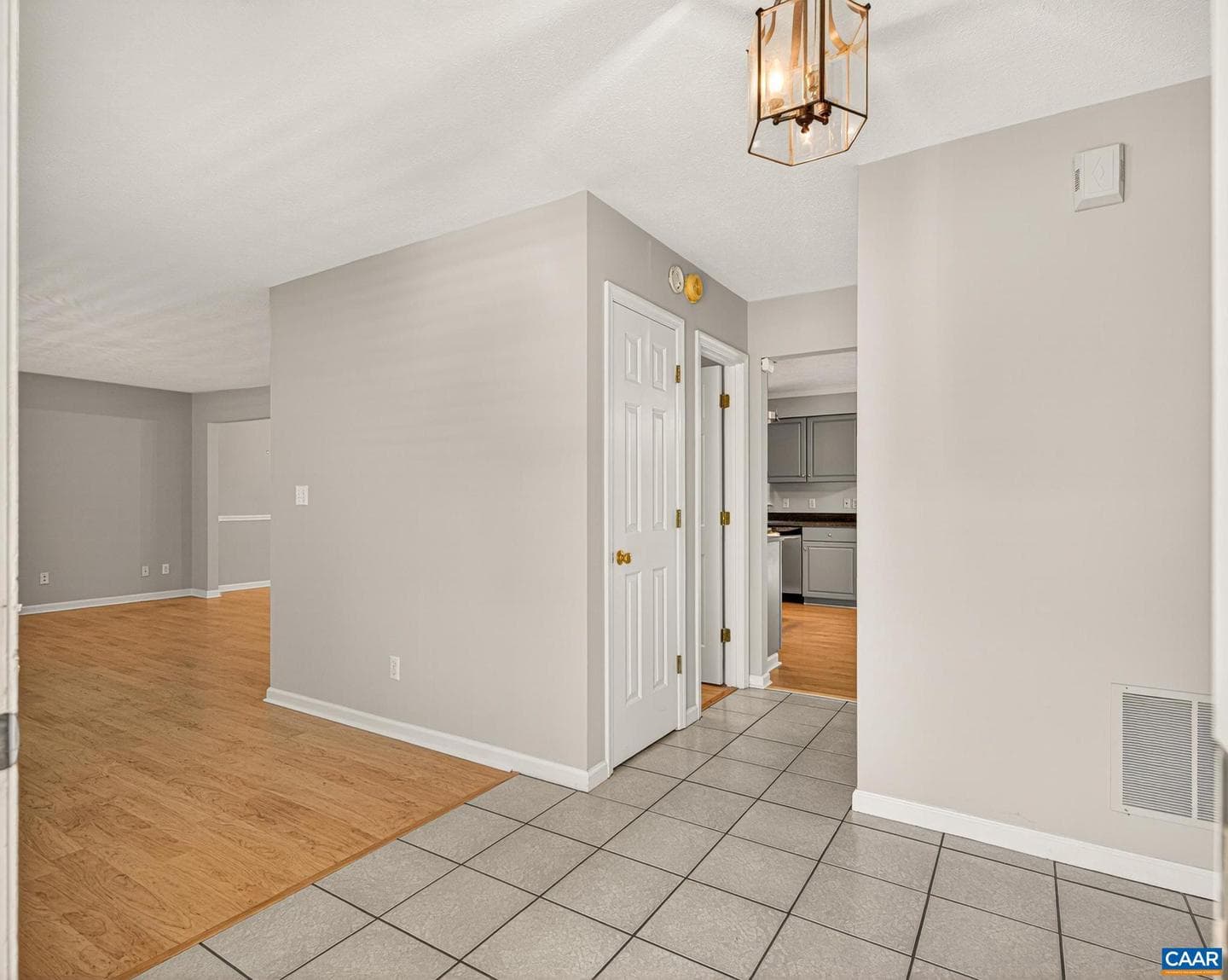 504 Deer Dr photo 19