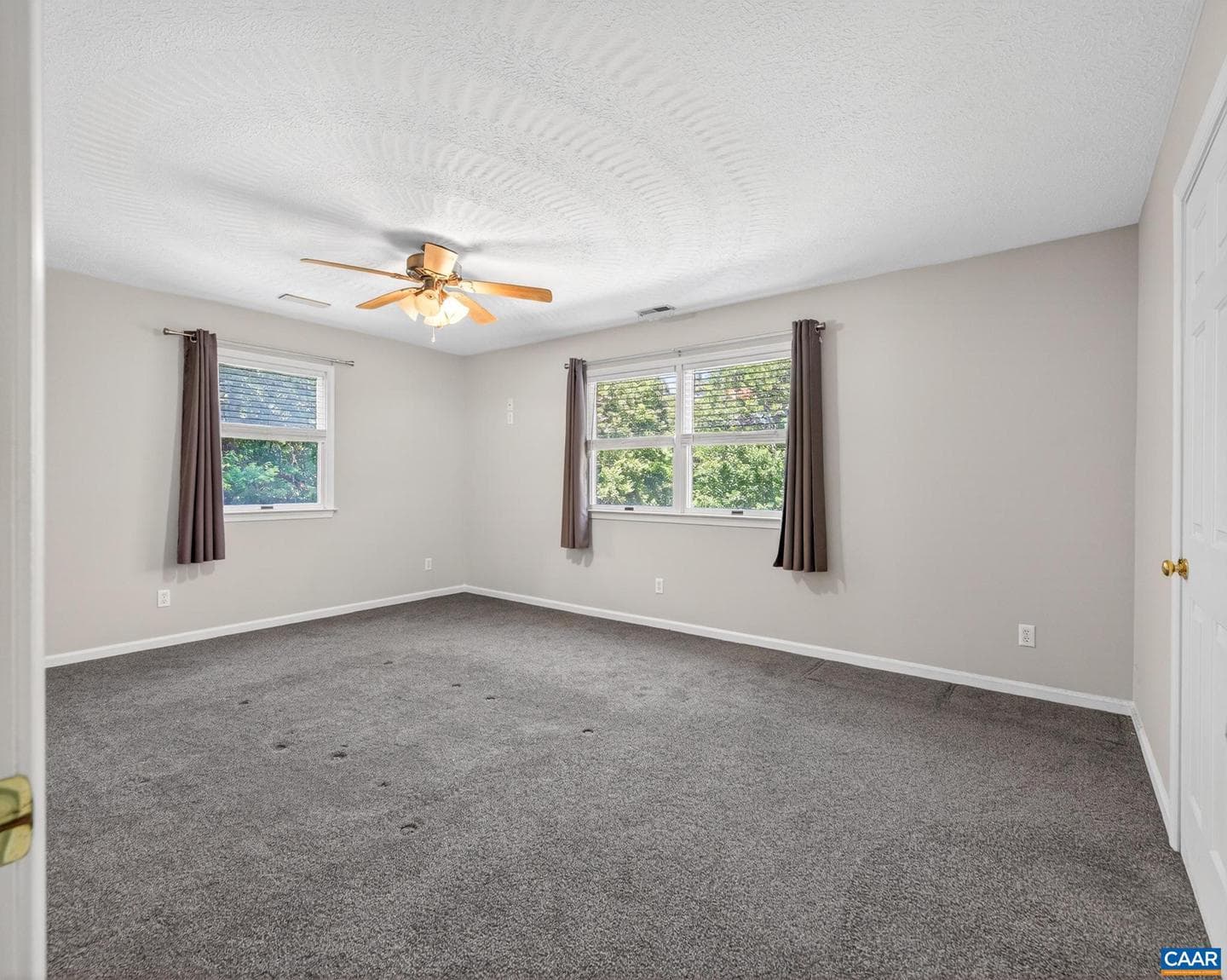 504 Deer Dr photo 34