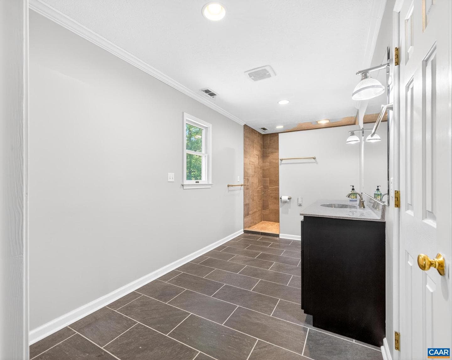 504 Deer Dr photo 36