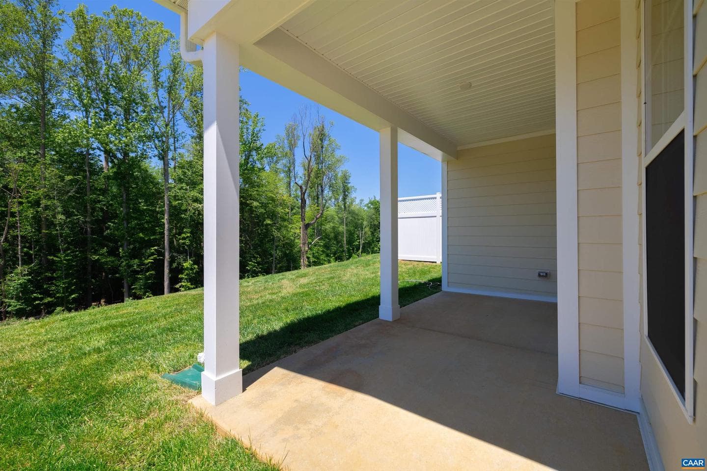 238 Winterberry Dr photo 41