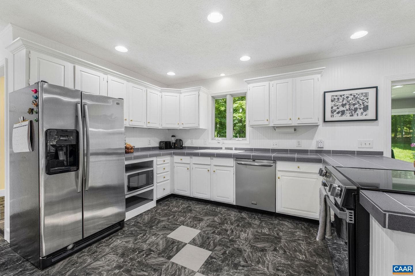 125 Vincennes Rd photo 14
