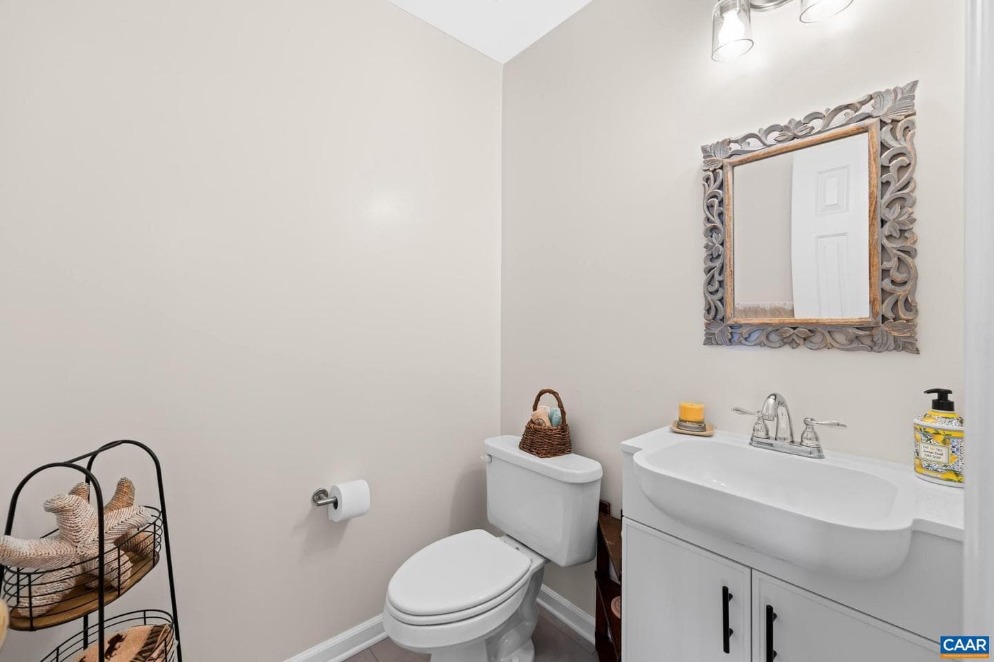 996 River Run Dr photo 13
