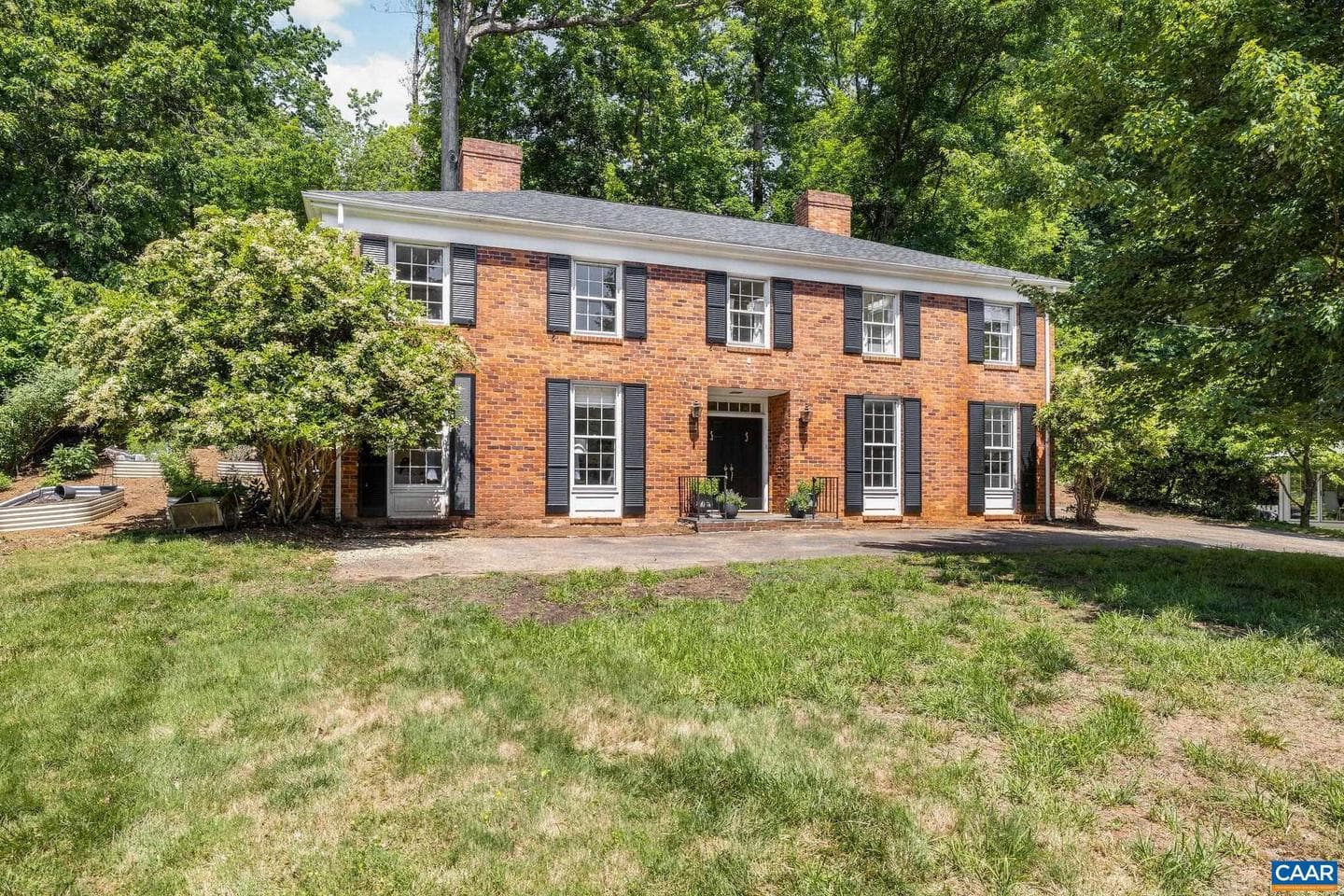 1721 Yorktown Dr, Charlottesville
