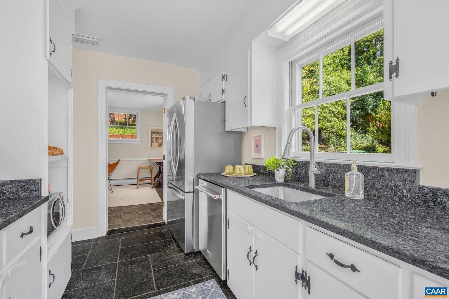 1721 Yorktown Dr photo 13