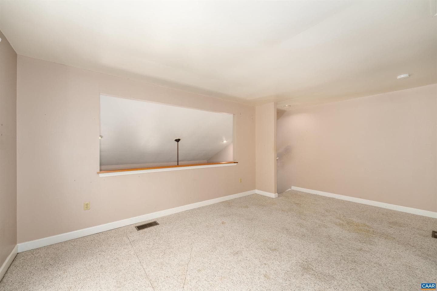 219 Duke St photo 20
