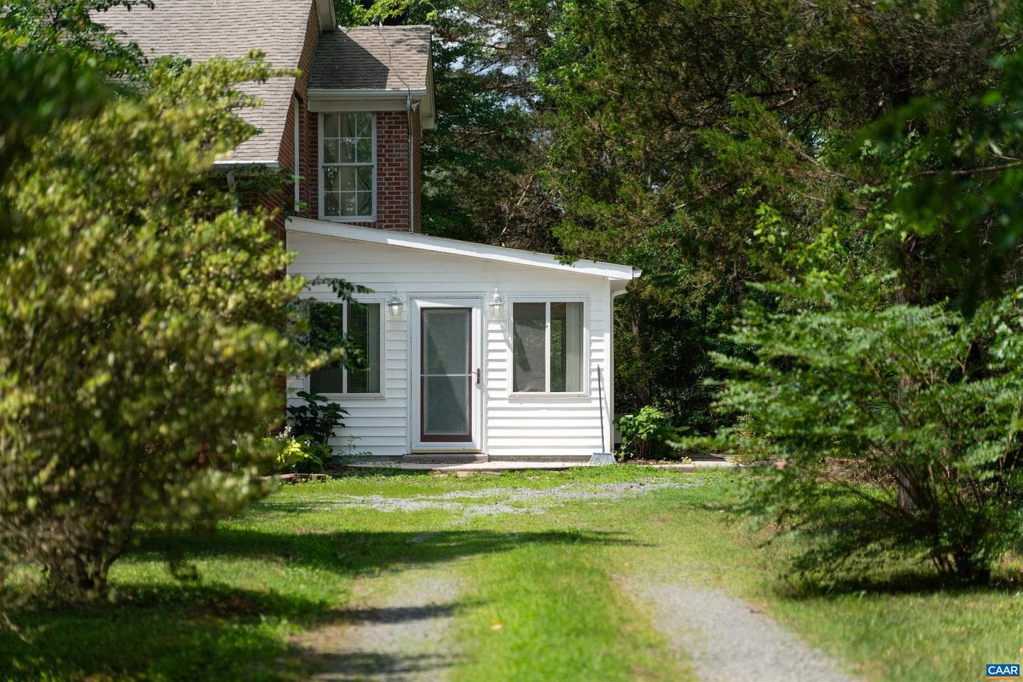 219 Duke St photo 27