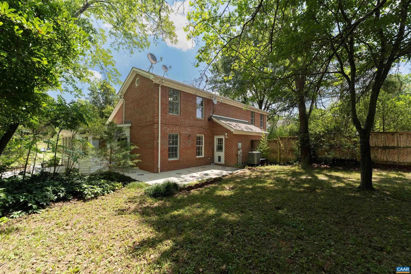219 Duke St photo 31